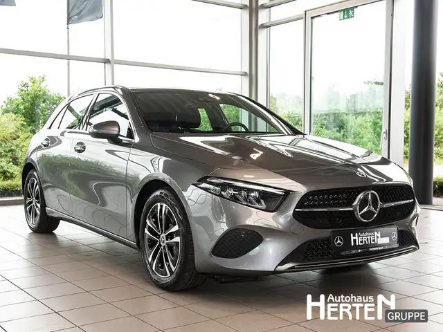 Mercedes-Benz A-Class view 3