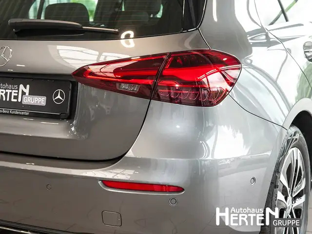 Mercedes-Benz A-Class view 14