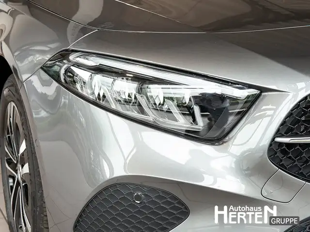 Mercedes-Benz A-Class view 13