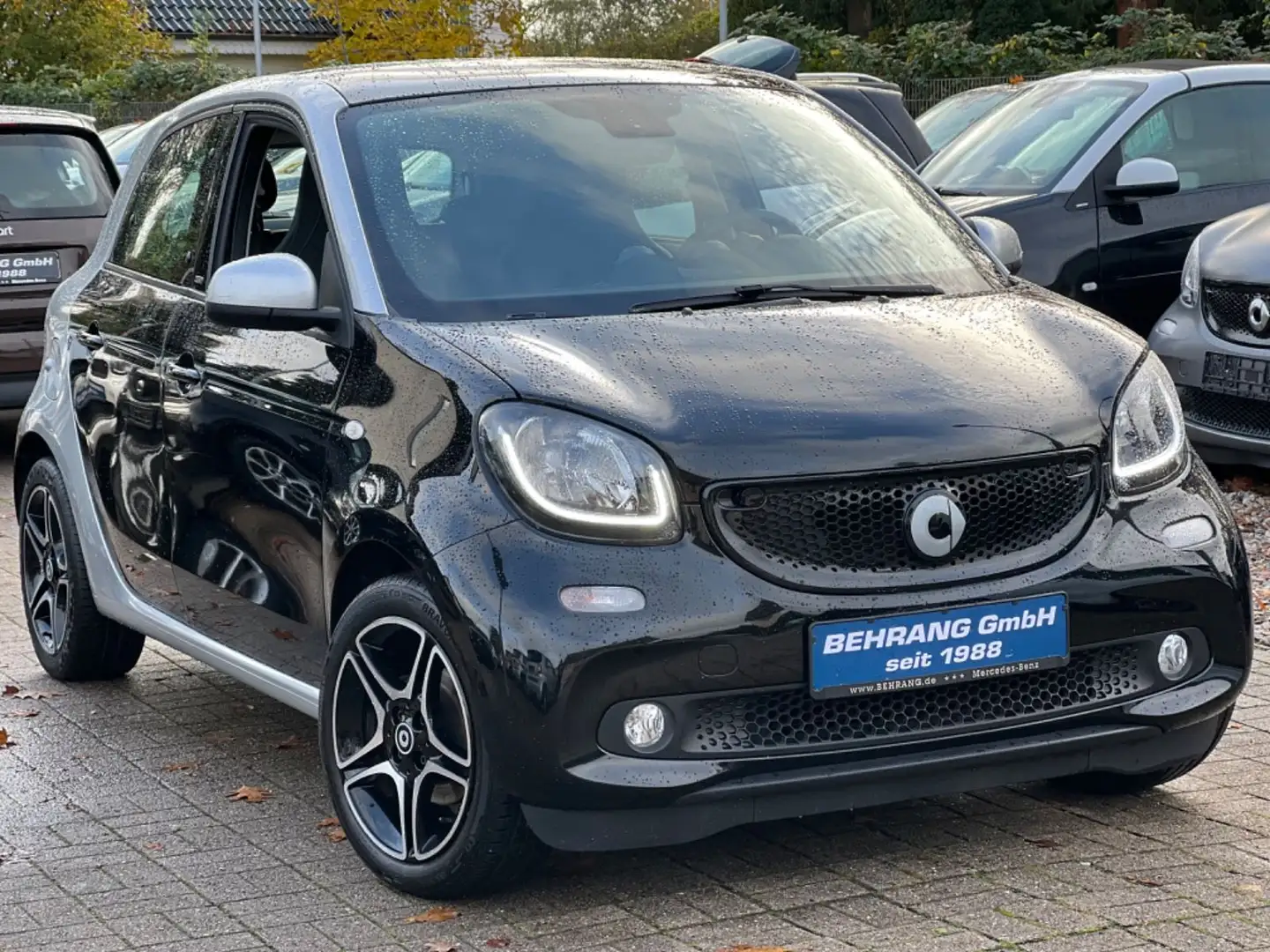 smart forFour *PRIME*AMBIENTE*SPORTPAKET*PANORAMA*NAVI* Schwarz - 1