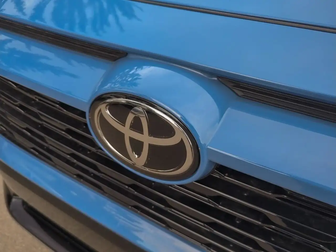 Toyota RAV 4 снимка Toyota RAV 4