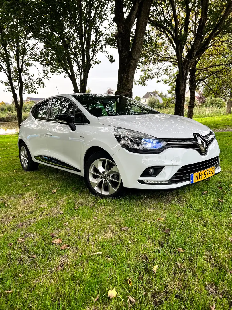 Renault Clio 0.9 TCe Limited 2017 Wit - 1