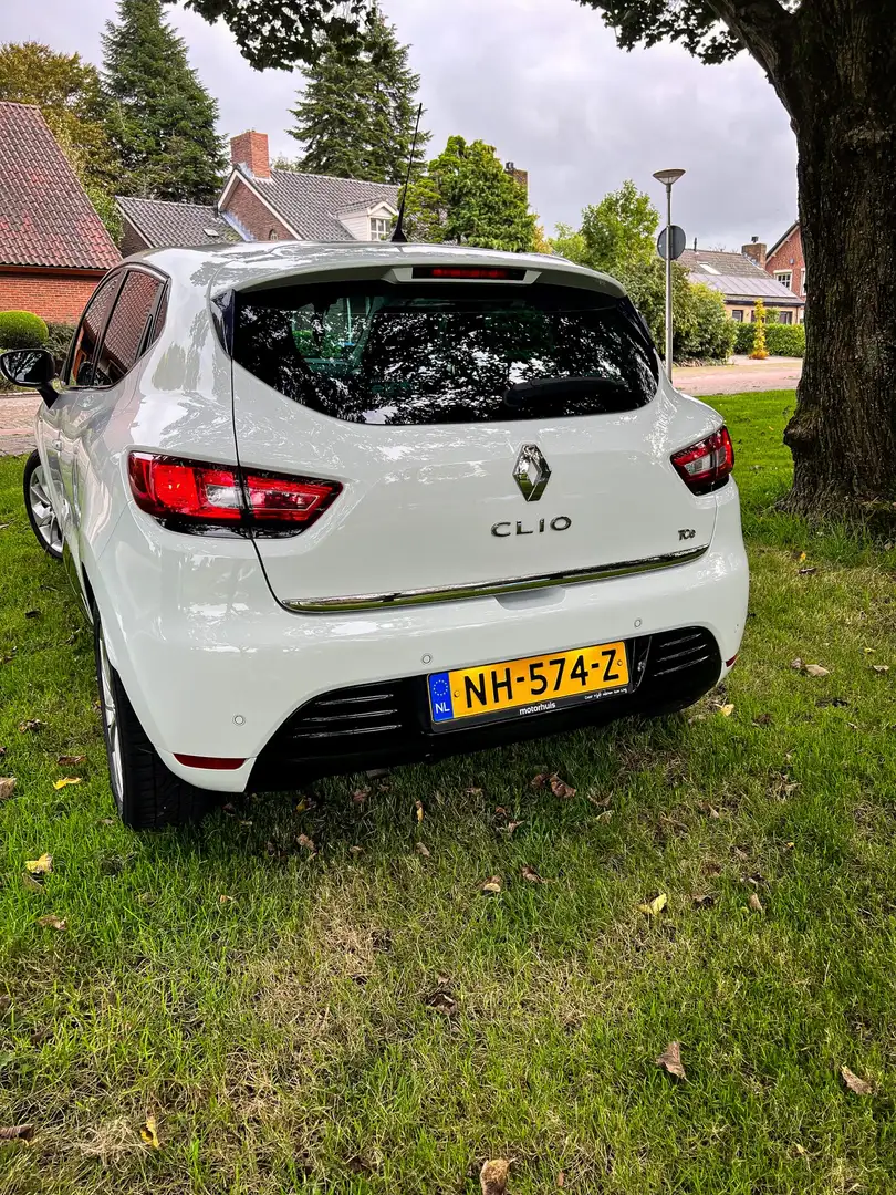 Renault Clio 0.9 TCe Limited 2017 Wit - 2