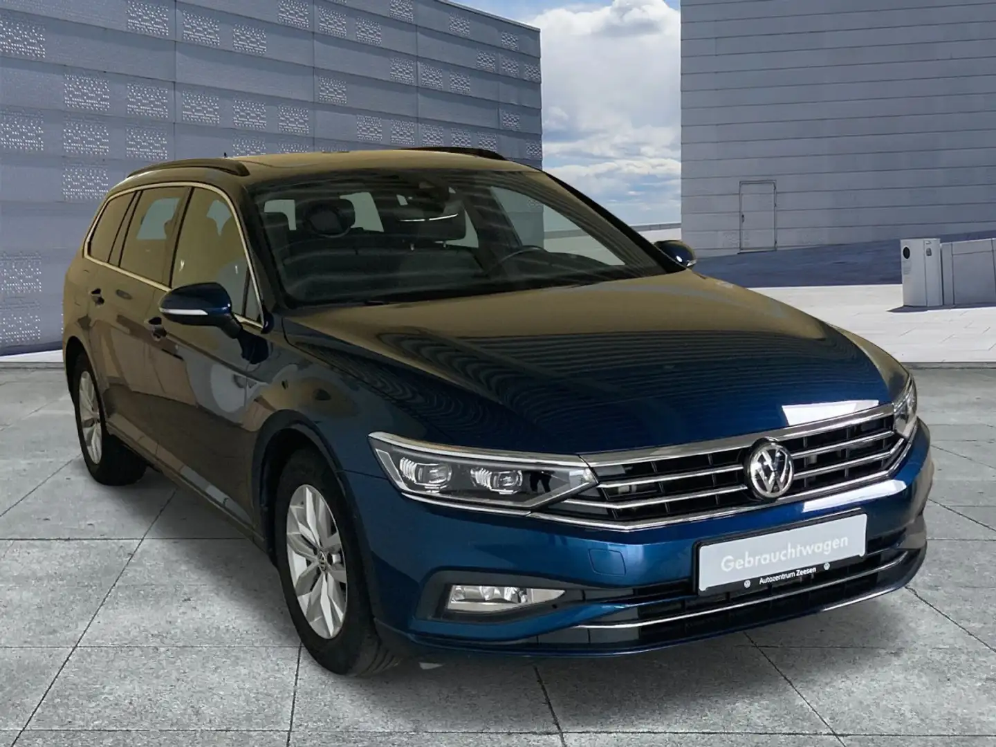 Volkswagen Passat Variant 2.0 TDI Business DSG+DAB+USB+SHZ Klima Navi Leder Blau - 2