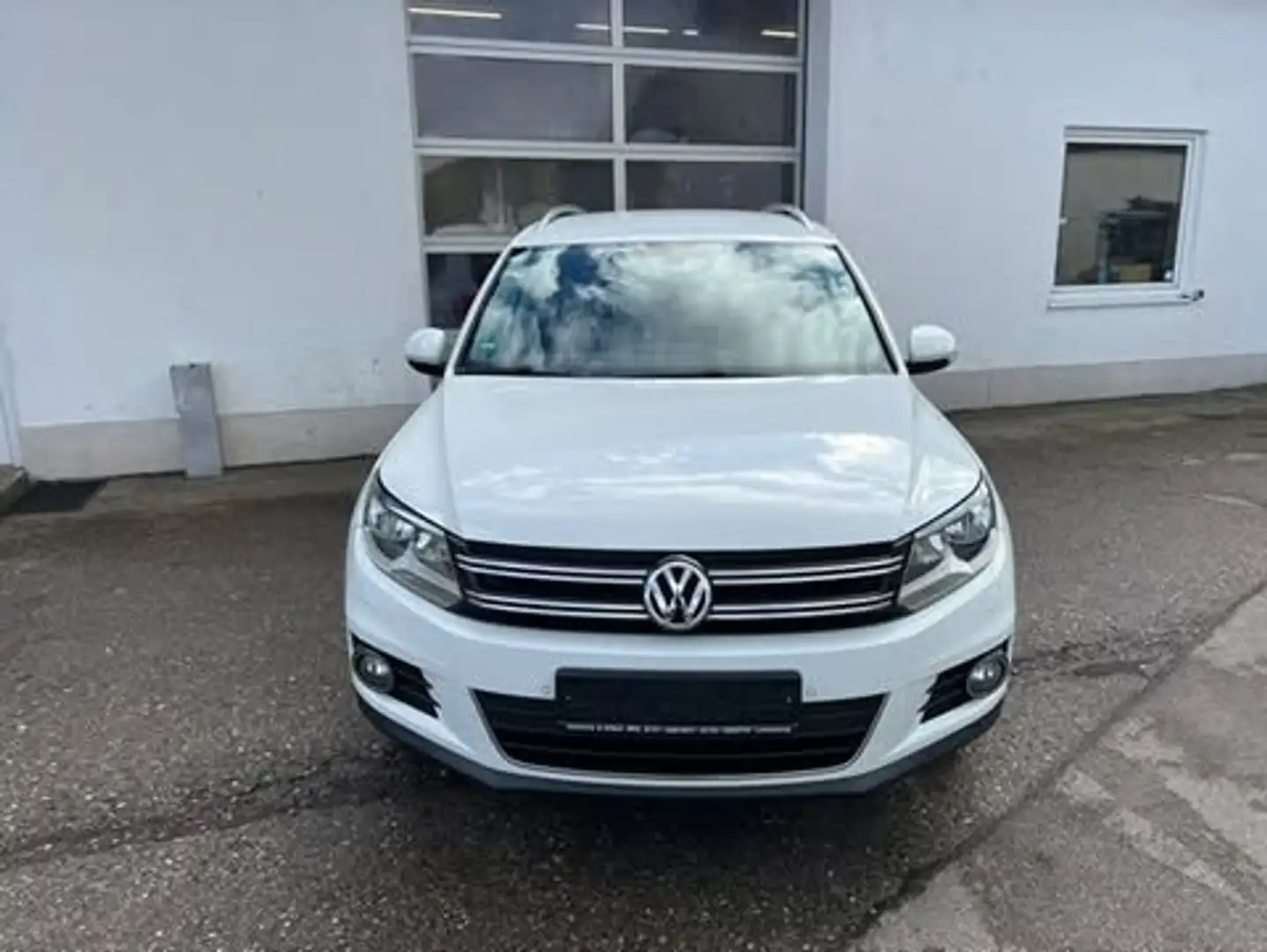 Volkswagen Tiguan Cup Sport Weiß - 2