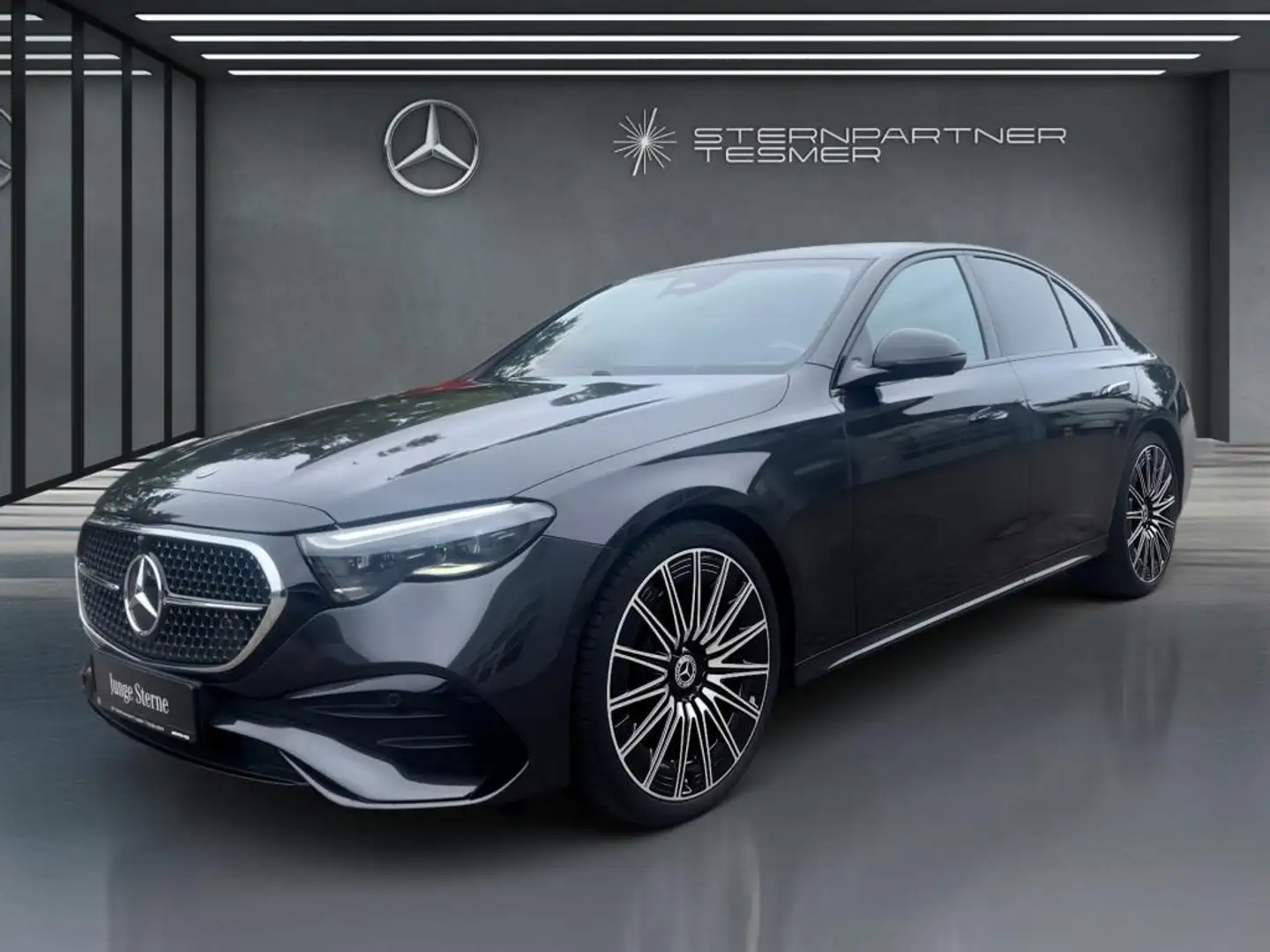 Mercedes-Benz E 220 d AMG+Night+Digital+Burmester+Memory+360° Grau - 2