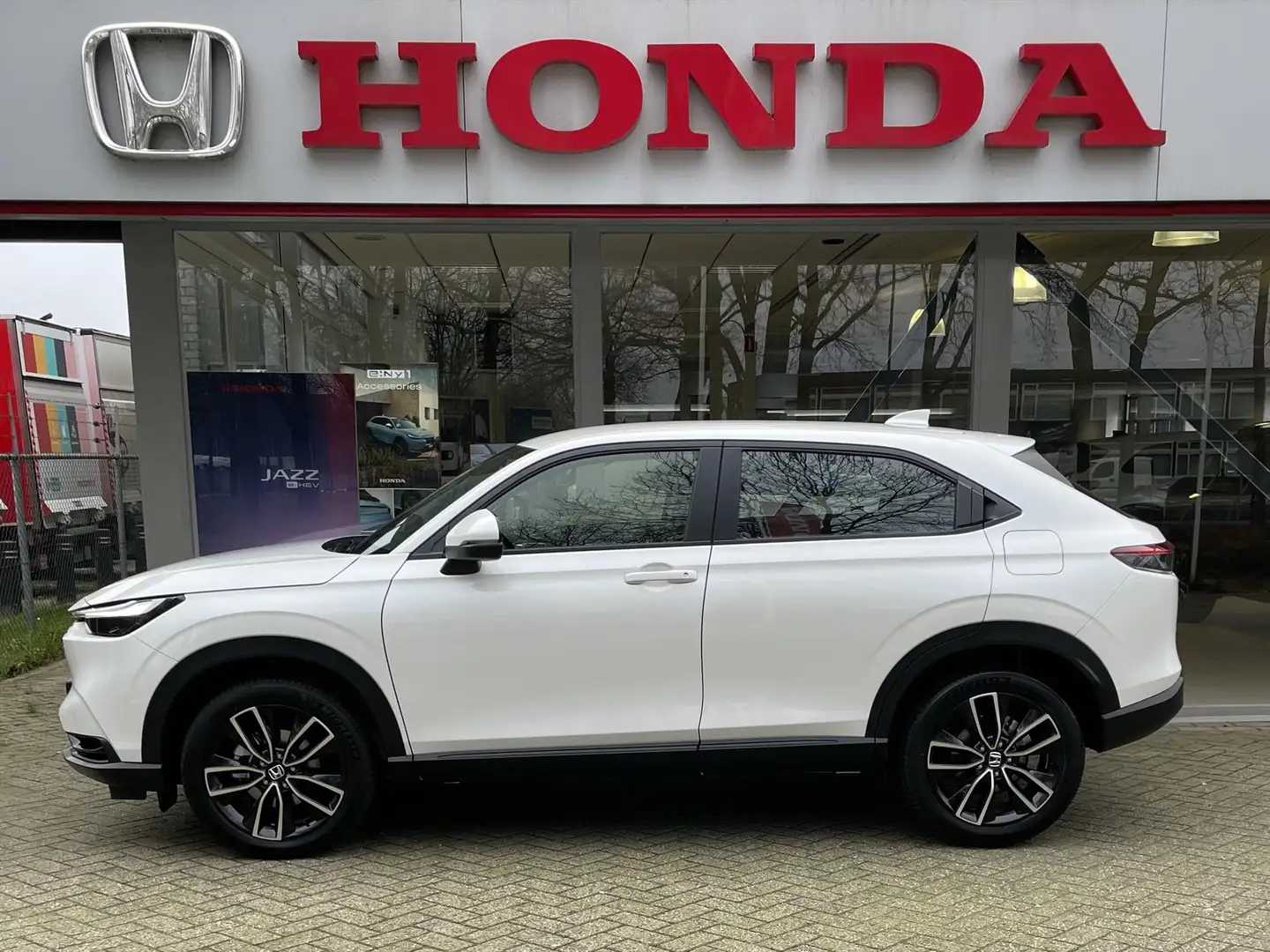 Honda HR-V Hybrid 1.5 e:HEV Elegance eCVT // Rijklaarprijs in Wit - 2