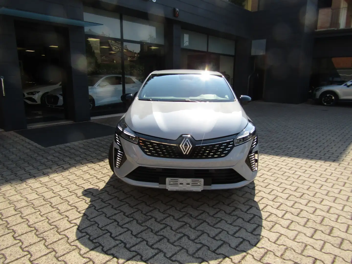 Renault Clio 1.0 ECO-G TECHNO KM 0 NEOPATENTATI,CERCHI 16,LED Grigio - 2
