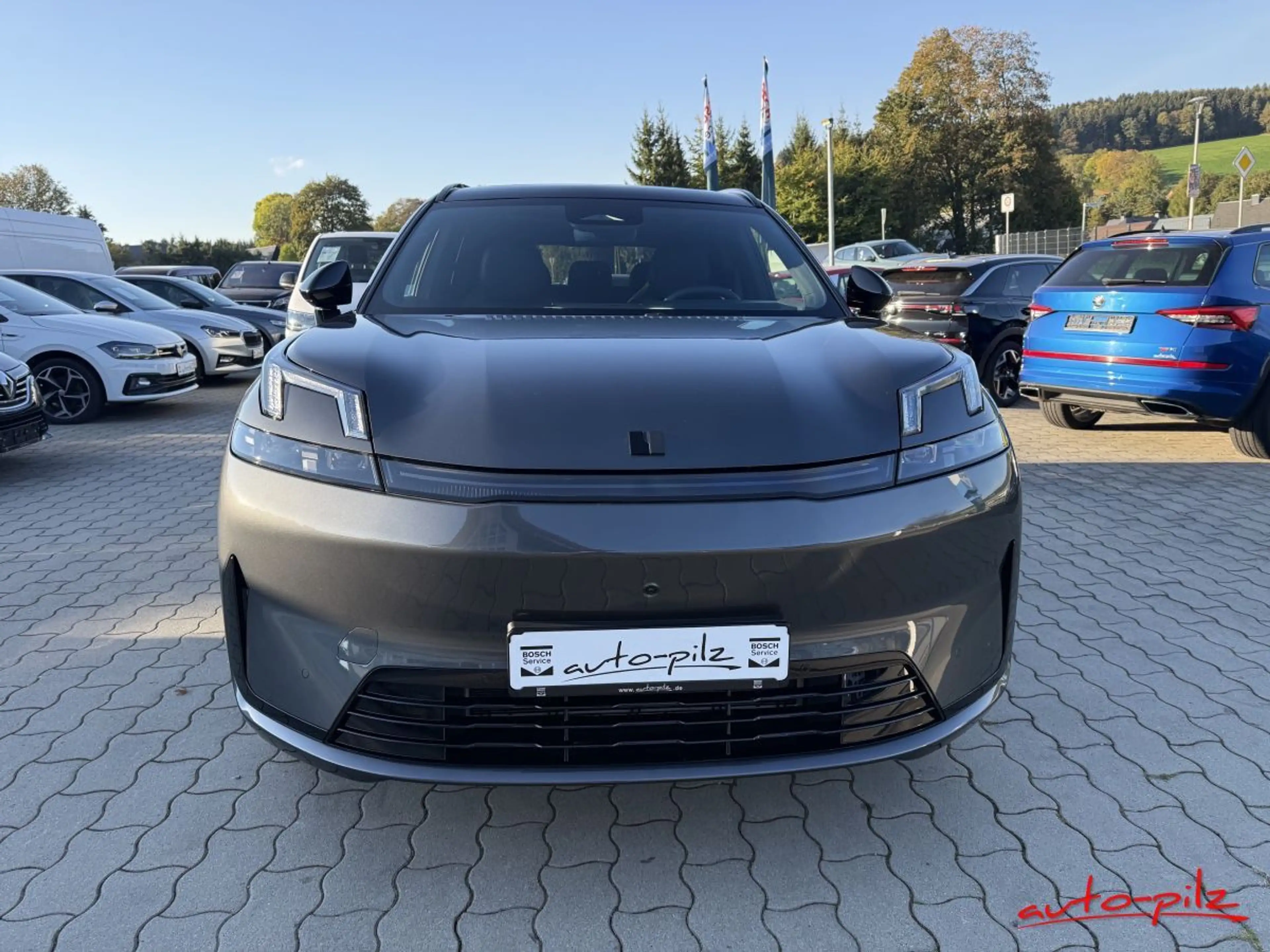 Lynk & Co 08 PHEV 257 kW Core Pano 360Grad LED — photo 12