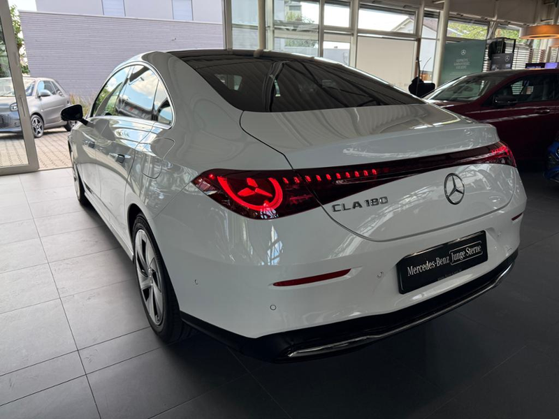 Mercedes-Benz CLA 180 Progressive Pano LED AdvPlus frei08.2026 — photo 5