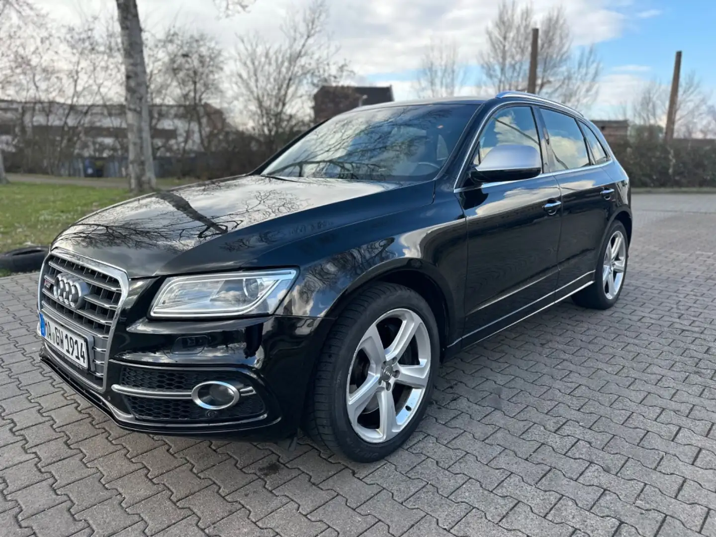 Audi SQ5 3.0 TDI competition quattro*ACC*PANO*STDHZ* Schwarz - 1