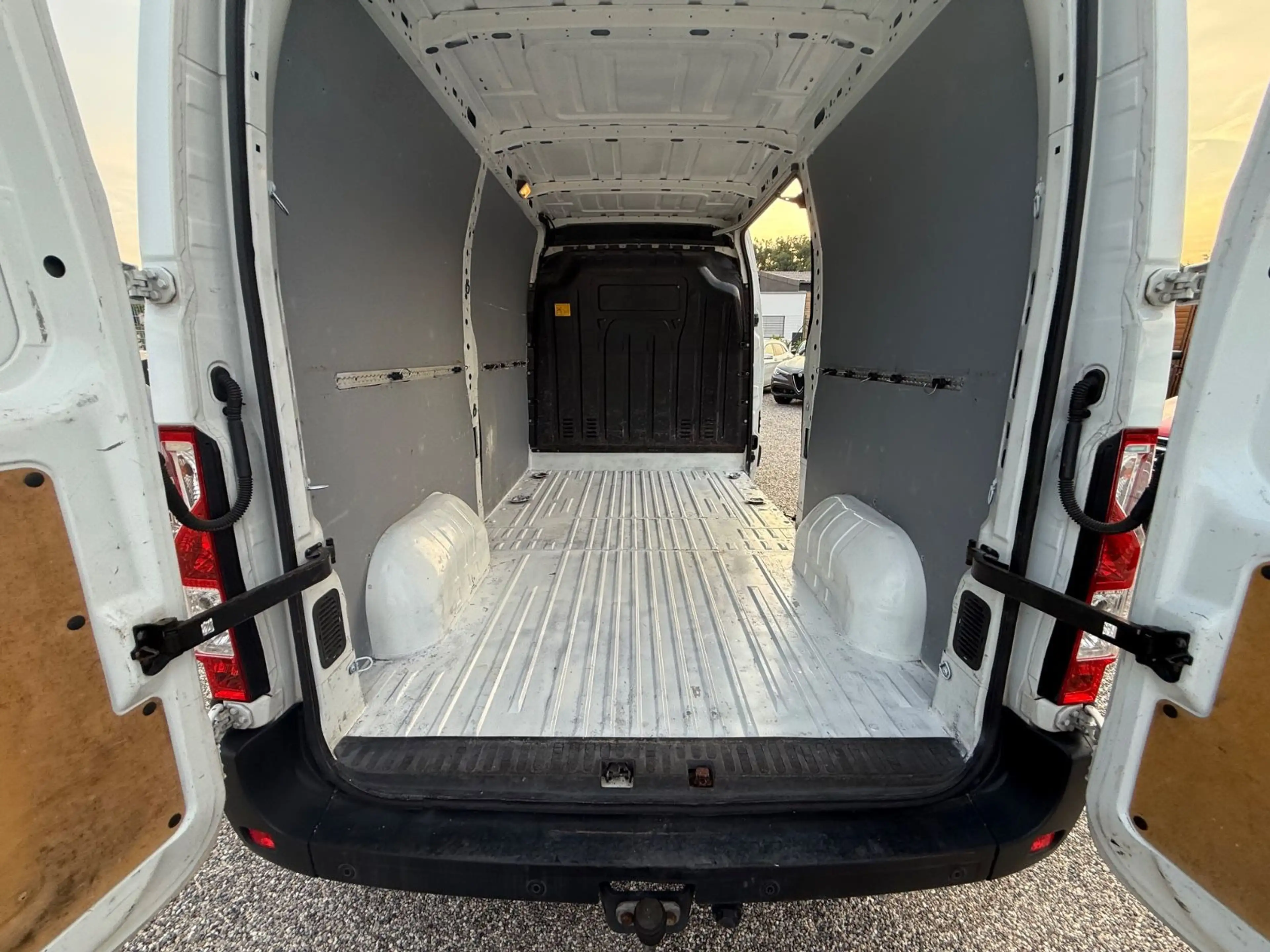 Opel Movano B Kasten/Kombi HKa L2H2 3,5t /NAVI/TEMPO/ — photo 12