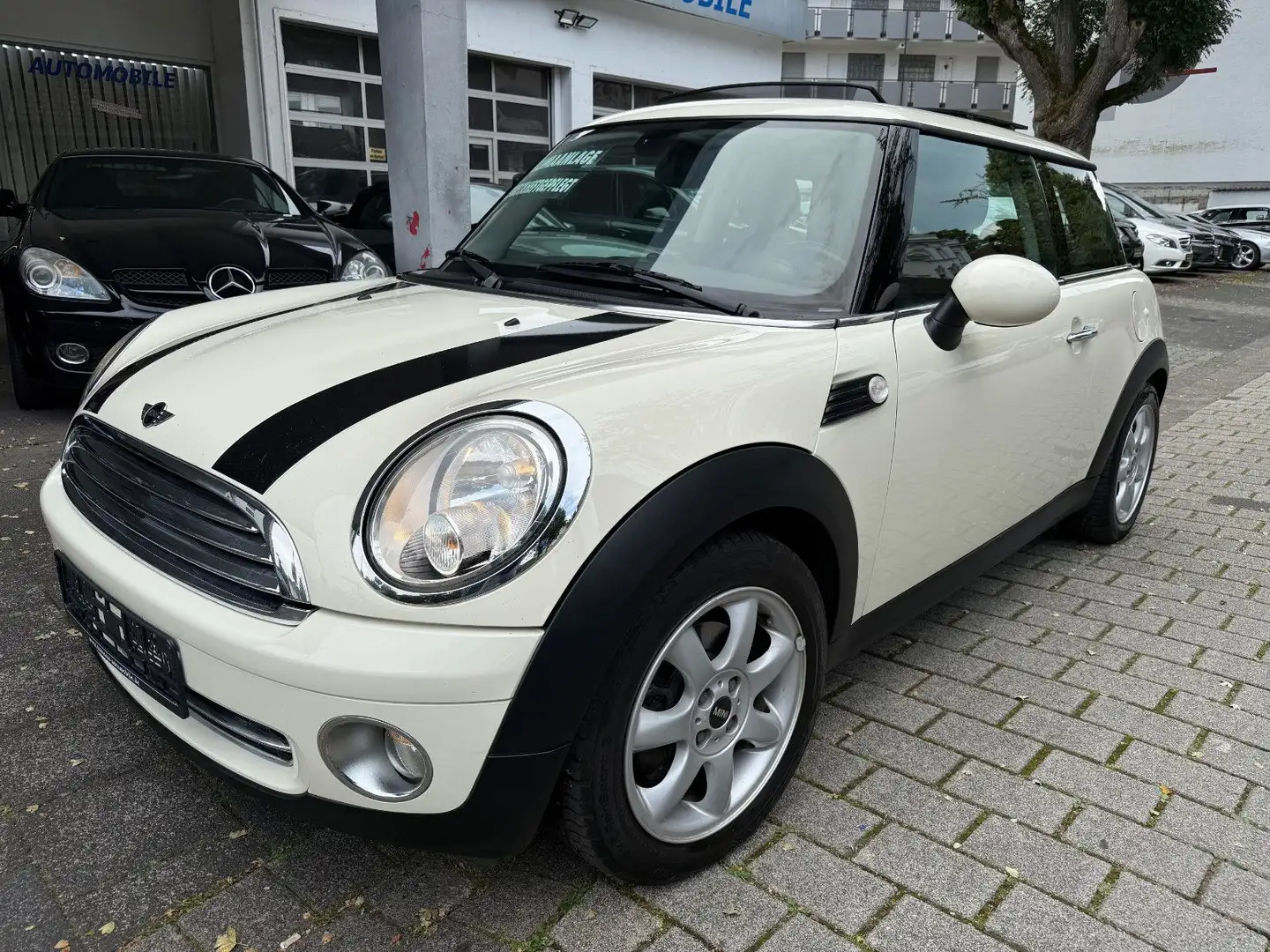 MINI One 1.4 Panorama,PDC, Scheckheft gepflegt Weiß - 1