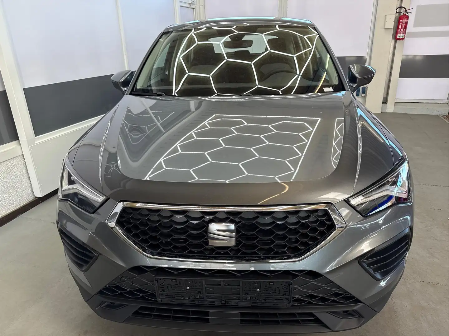 SEAT Ateca EDITION KLIMAAUTOMATIK TEMPOMAT ALU 1.0 TSI 85k... Grau - 2