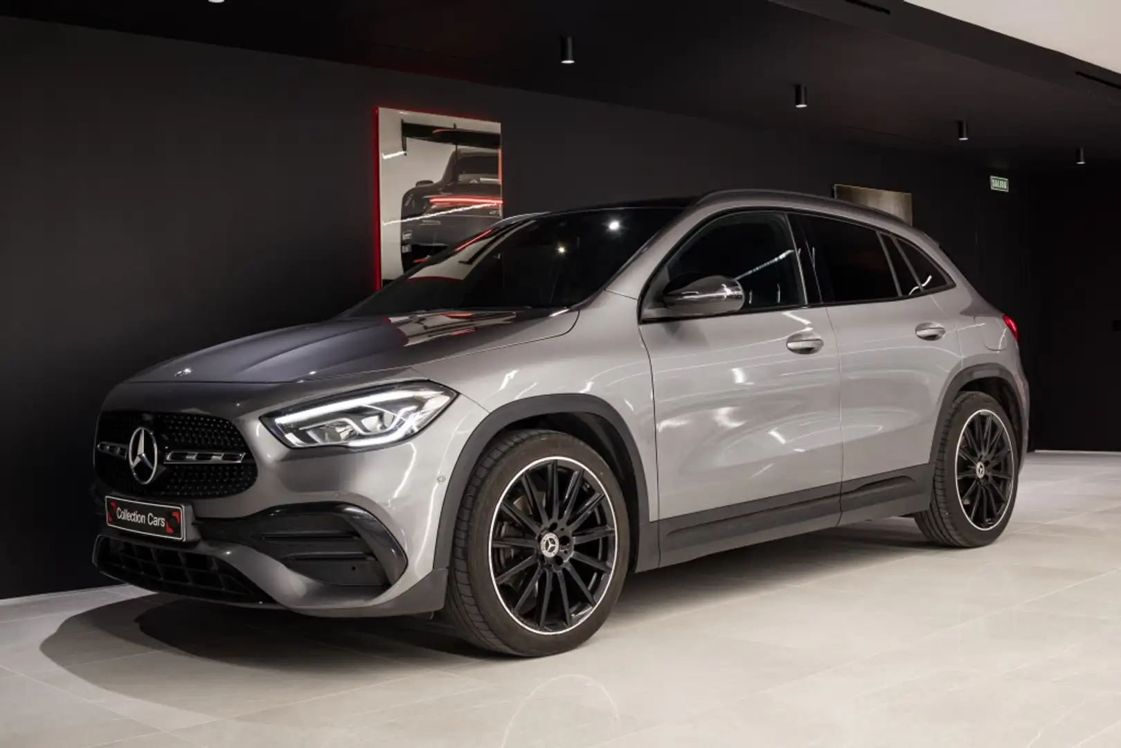Mercedes-Benz GLA 220 220d 4Matic 8G-DCT Gris - 1