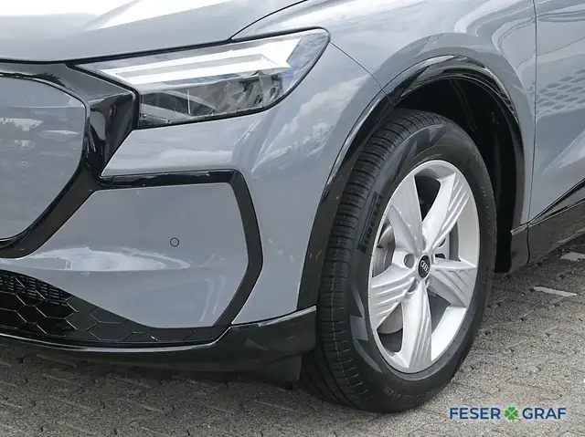 Audi Q4 E-Tron view 10