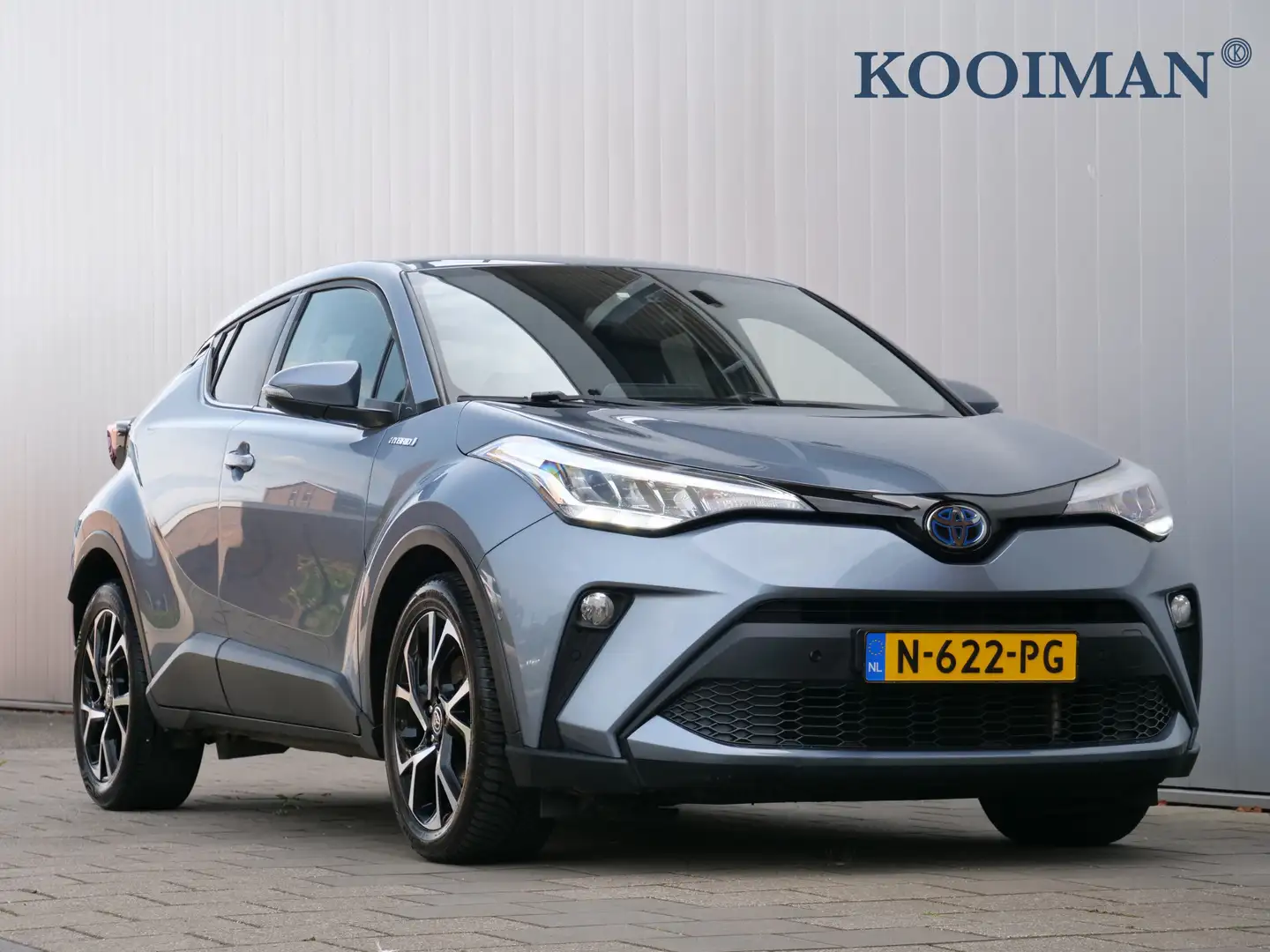 Toyota C-HR 1.8 Hybrid 98pk Executive Automaat Apple carplay / Grijs - 1