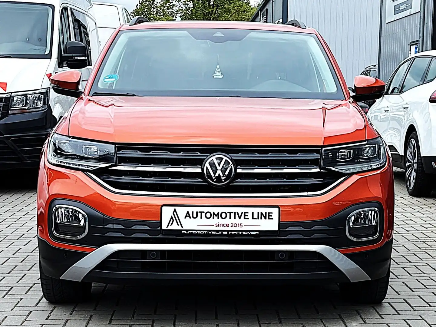 Volkswagen T-Cross T-CROSS LIFE ACTIVE 1.0 TSI /NAVI/SHZ/ACC/LED SC Oranžová - 2