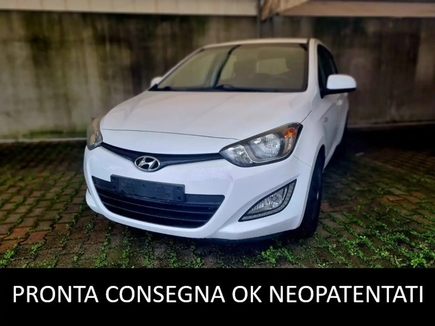 Hyundai i20 i20 5p 1.2 OK NEOPATENTATO Bianco - 1