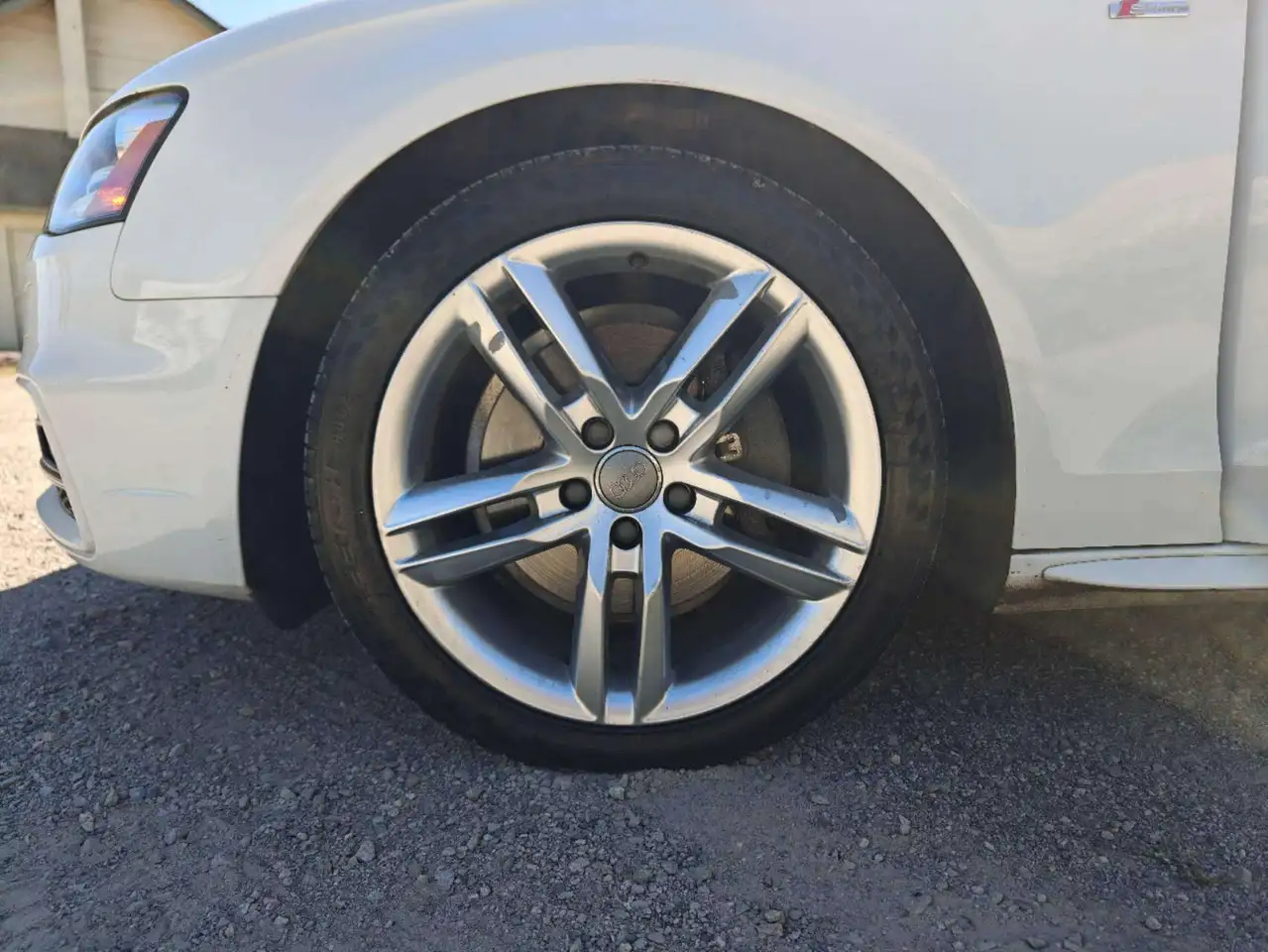 Audi A4 снимка Audi A4