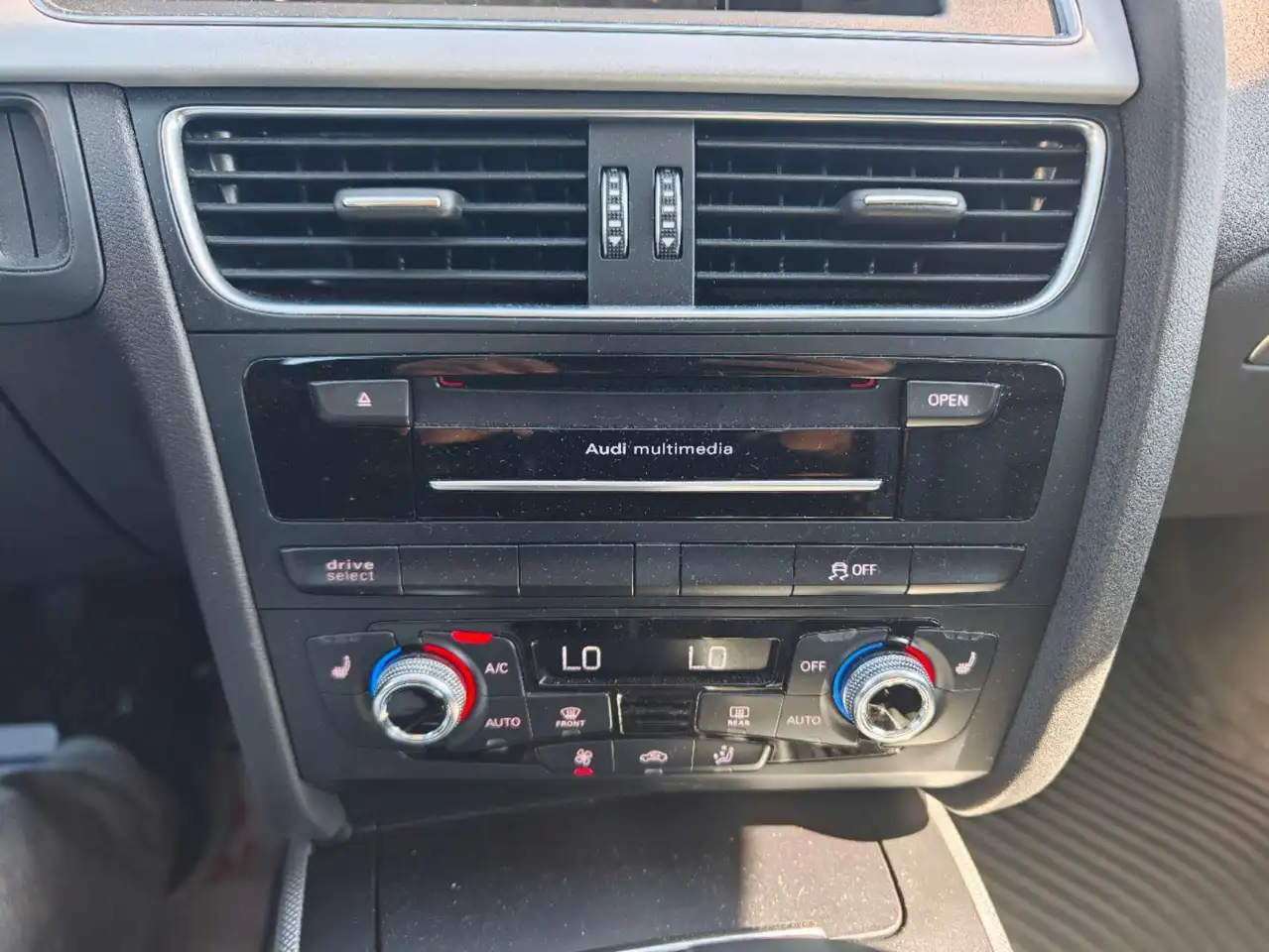 Audi A4 снимка Audi A4