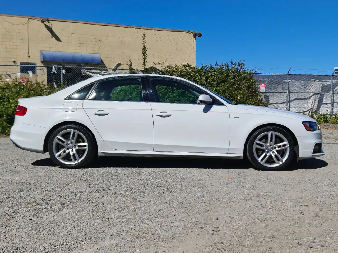 Audi A4 снимка Audi A4