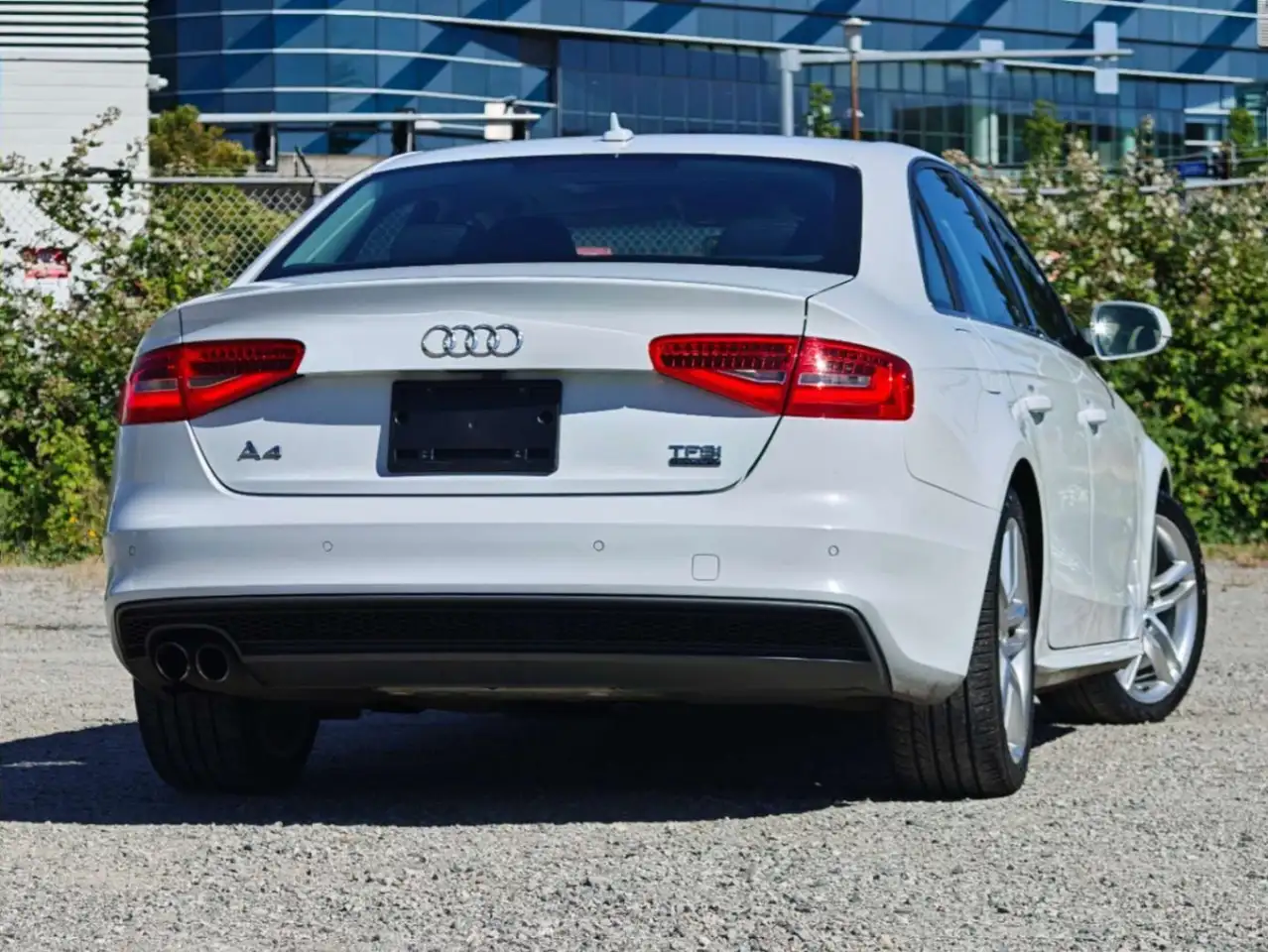 Audi A4 снимка Audi A4