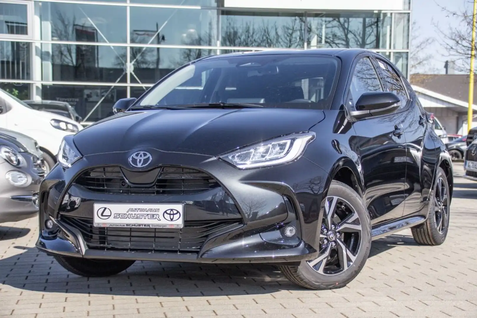 Toyota Yaris Hybrid 116 1.5 VVT-i Teamplayer*Comfort Paket* Nero - 1