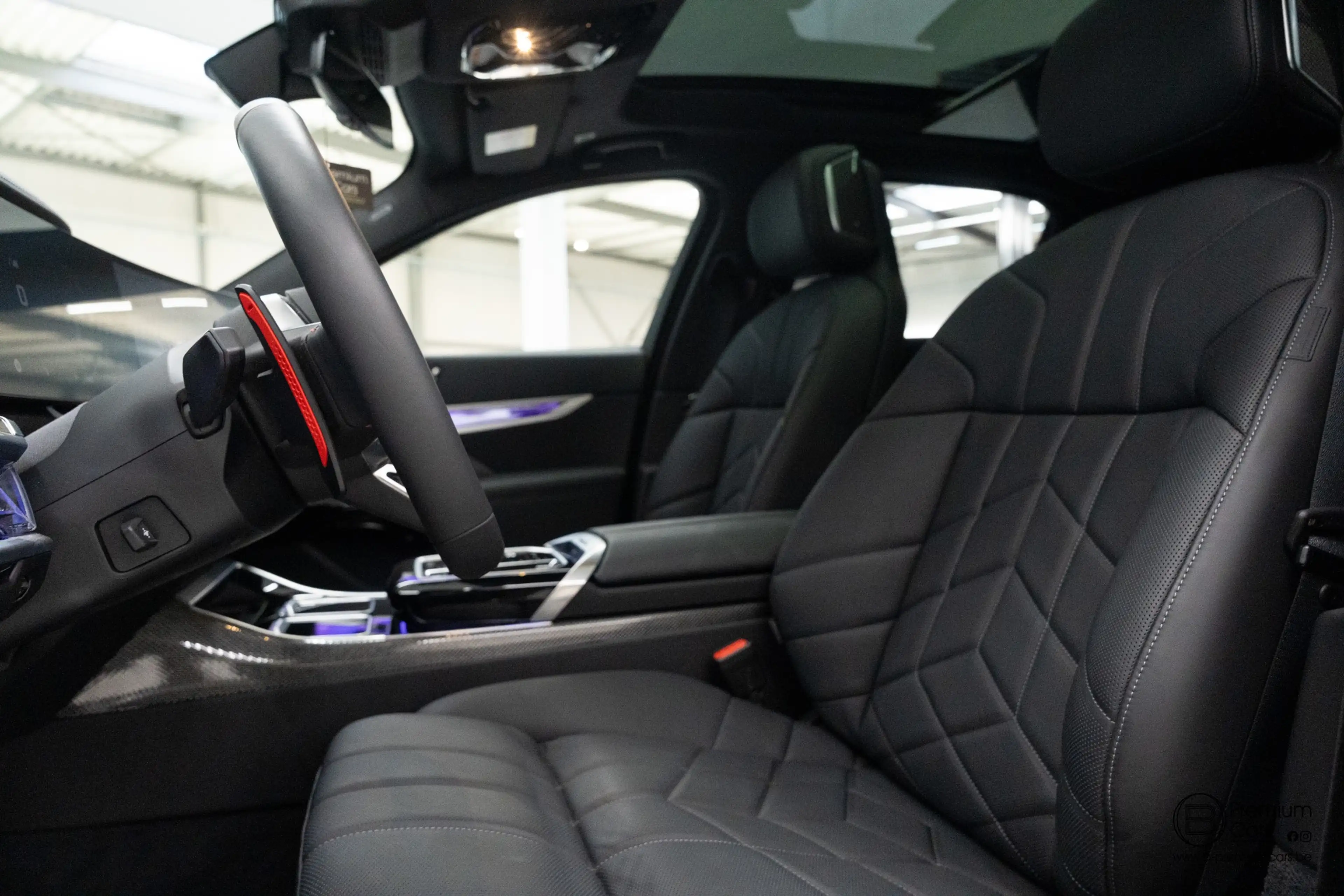BMW 760 xDrive Individual! FULL OPTIONS! Black pack! — photo 20