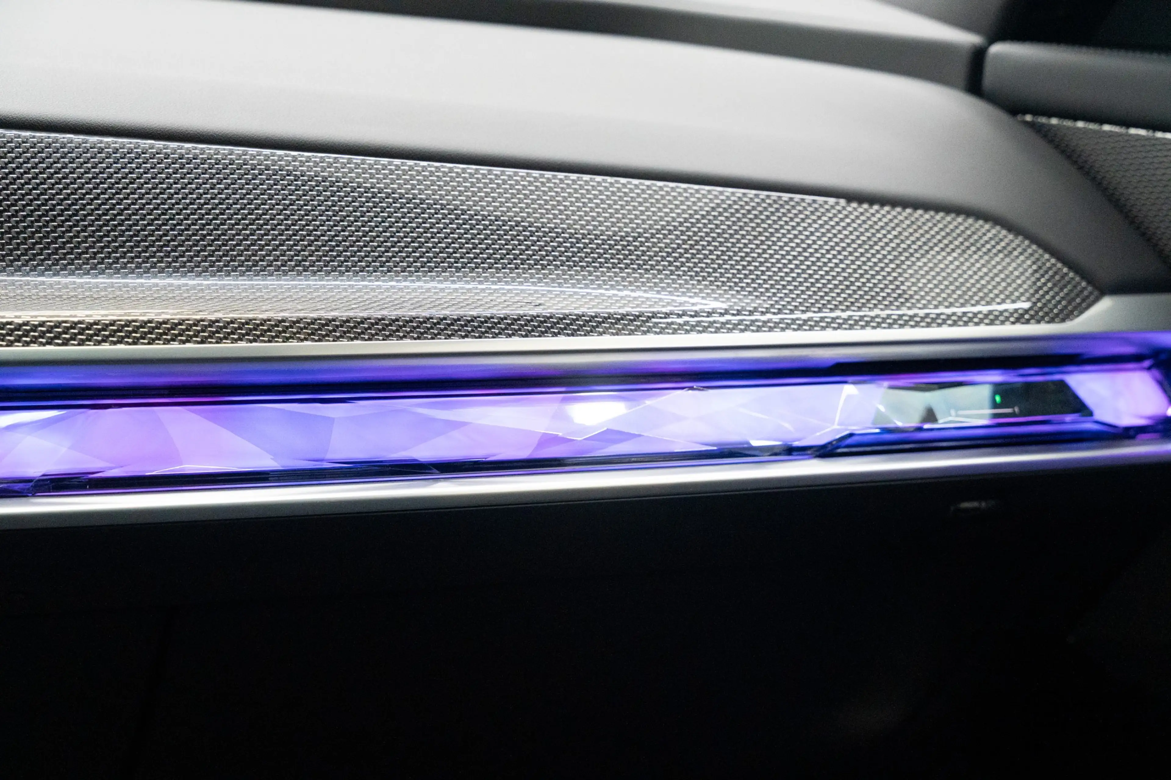 BMW 760 xDrive Individual! FULL OPTIONS! Black pack! — photo 29