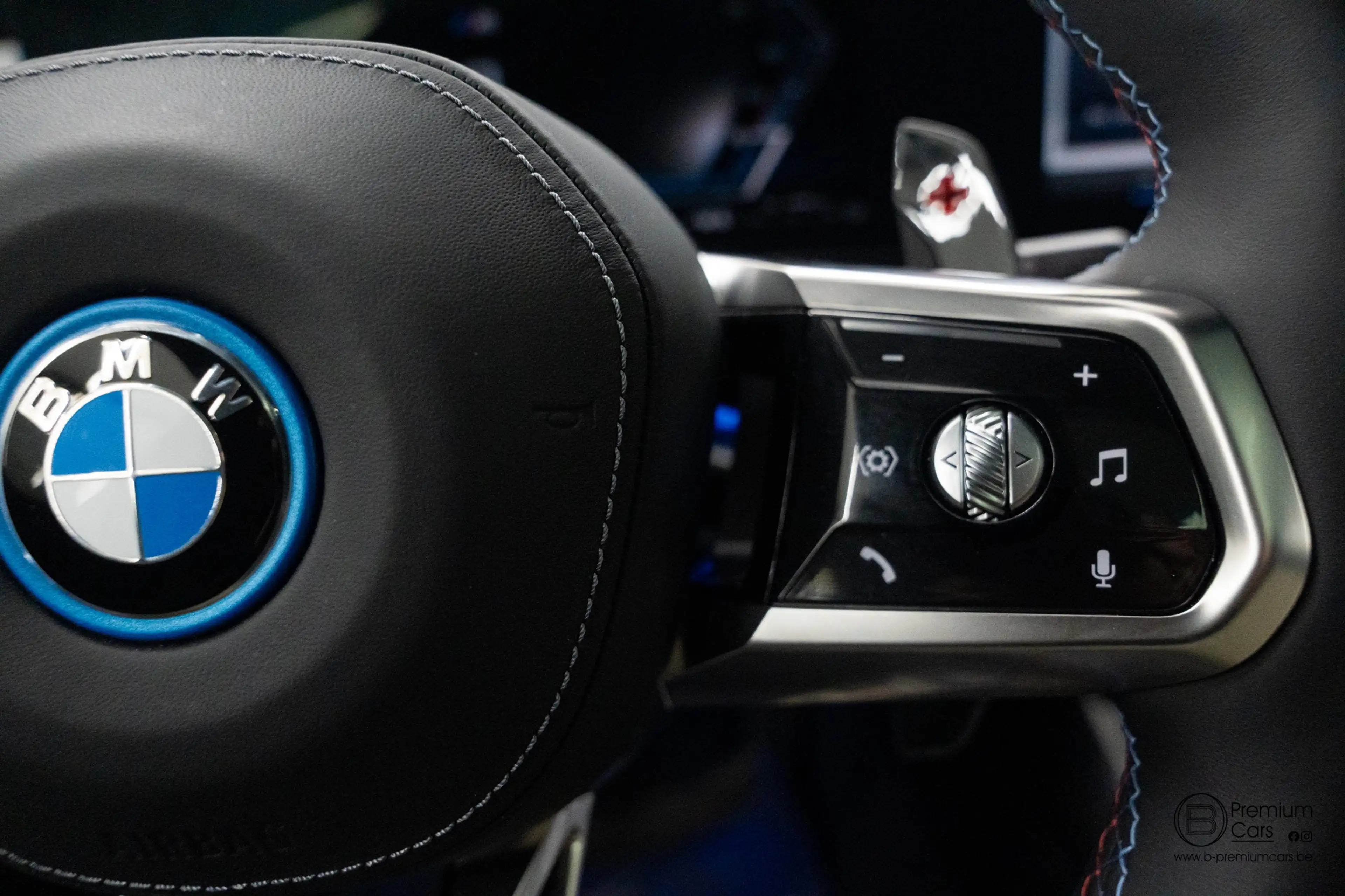 BMW 760 xDrive Individual! FULL OPTIONS! Black pack! — photo 36