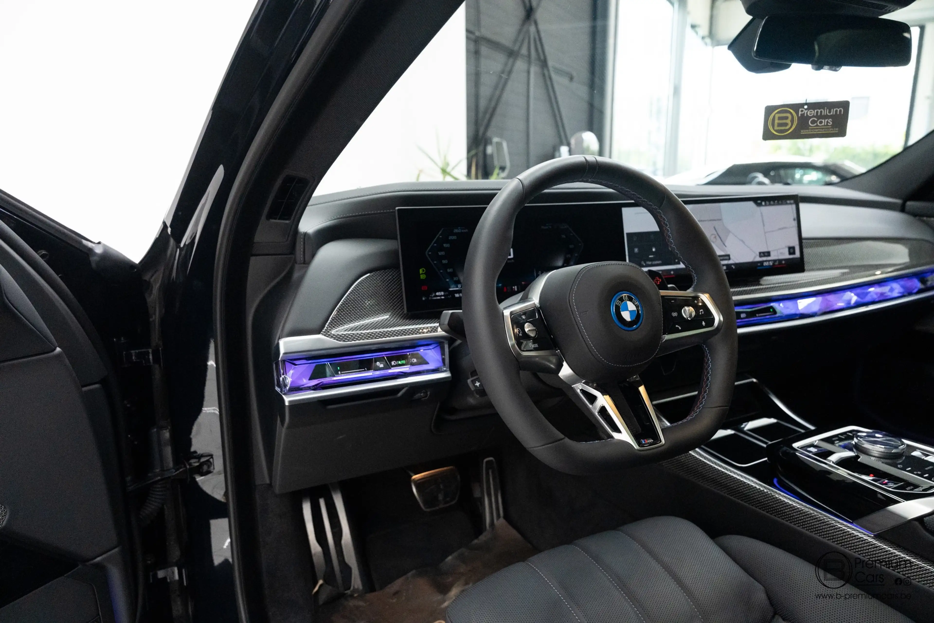 BMW 760 xDrive Individual! FULL OPTIONS! Black pack! — photo 19