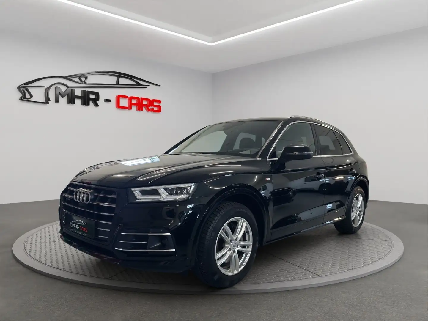 Audi Q5 2.0 TFSI 55 TFSI e quattro Schwarz - 1