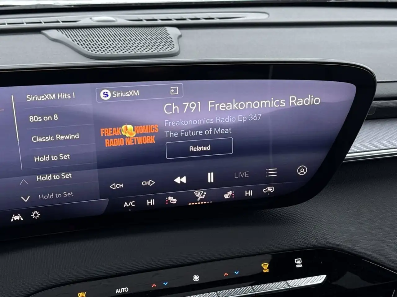 Buick Enclave снимка Buick Enclave
