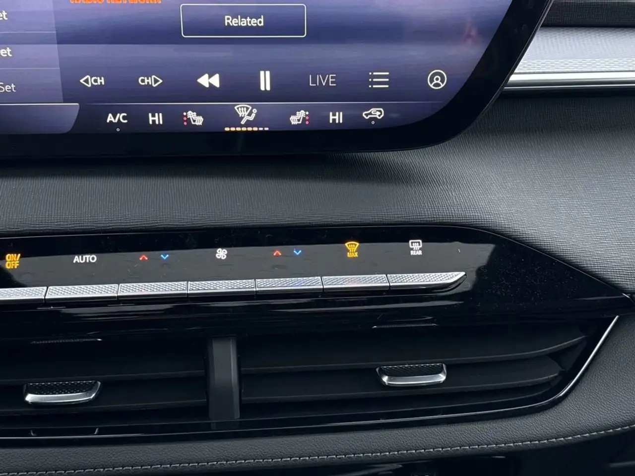 Buick Enclave снимка Buick Enclave