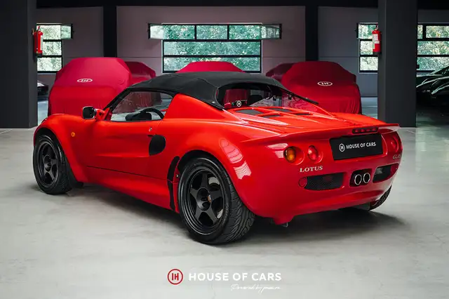 Lotus Elise view 8