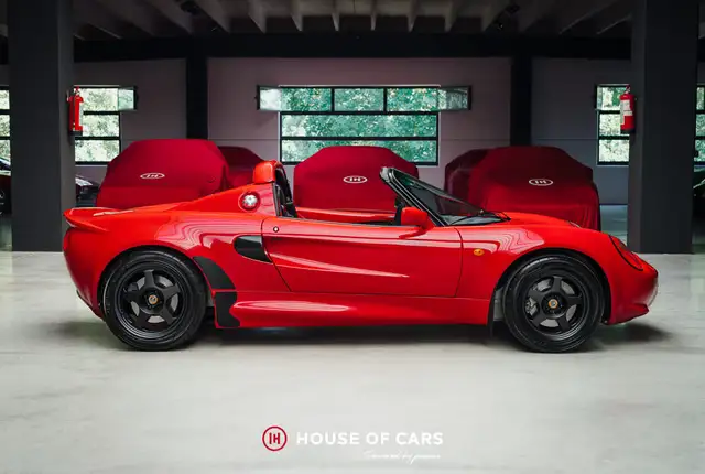Lotus Elise view 4