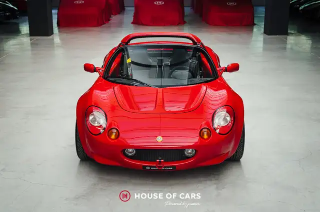 Lotus Elise view 2