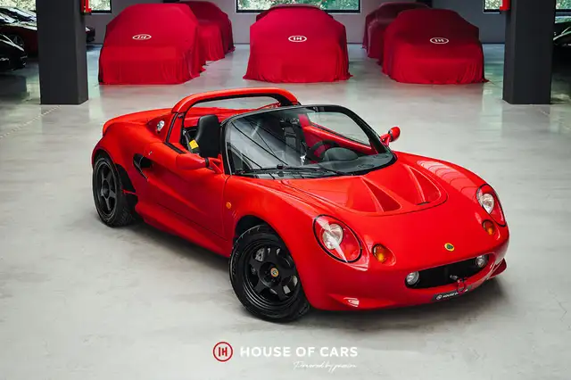 Lotus Elise view 3