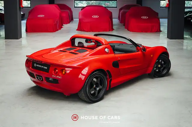 Lotus Elise view 6