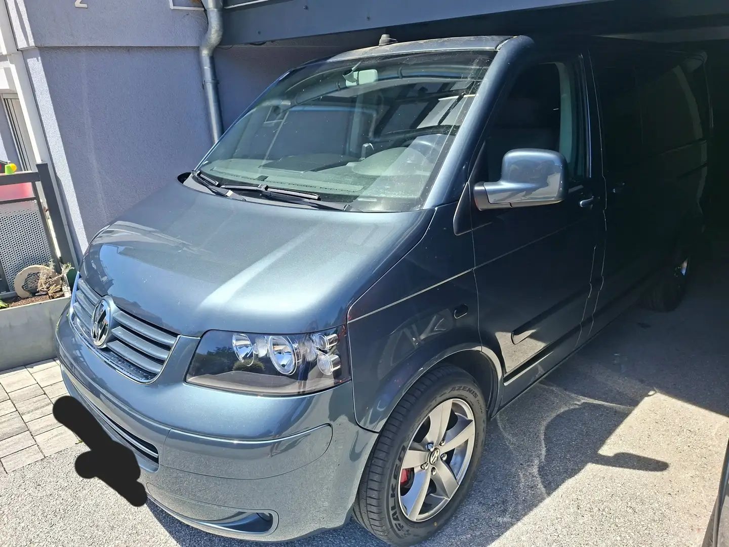 Volkswagen T5 Multivan 2,5TDi Multivan Grau - 1