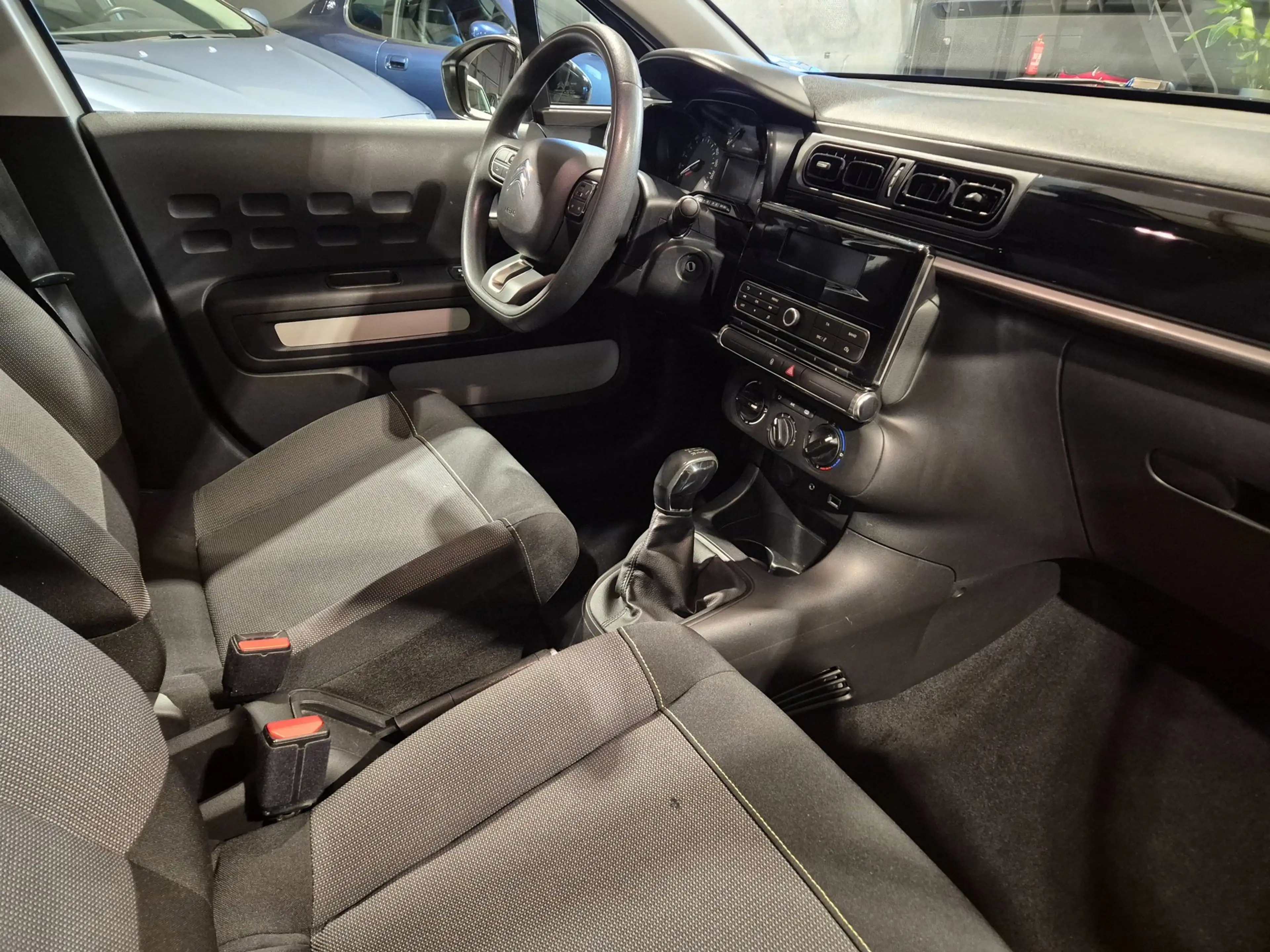 Citroen C3 1.2 PureTech Feel - Airco - Cruise - PDC - Distrib — photo 7