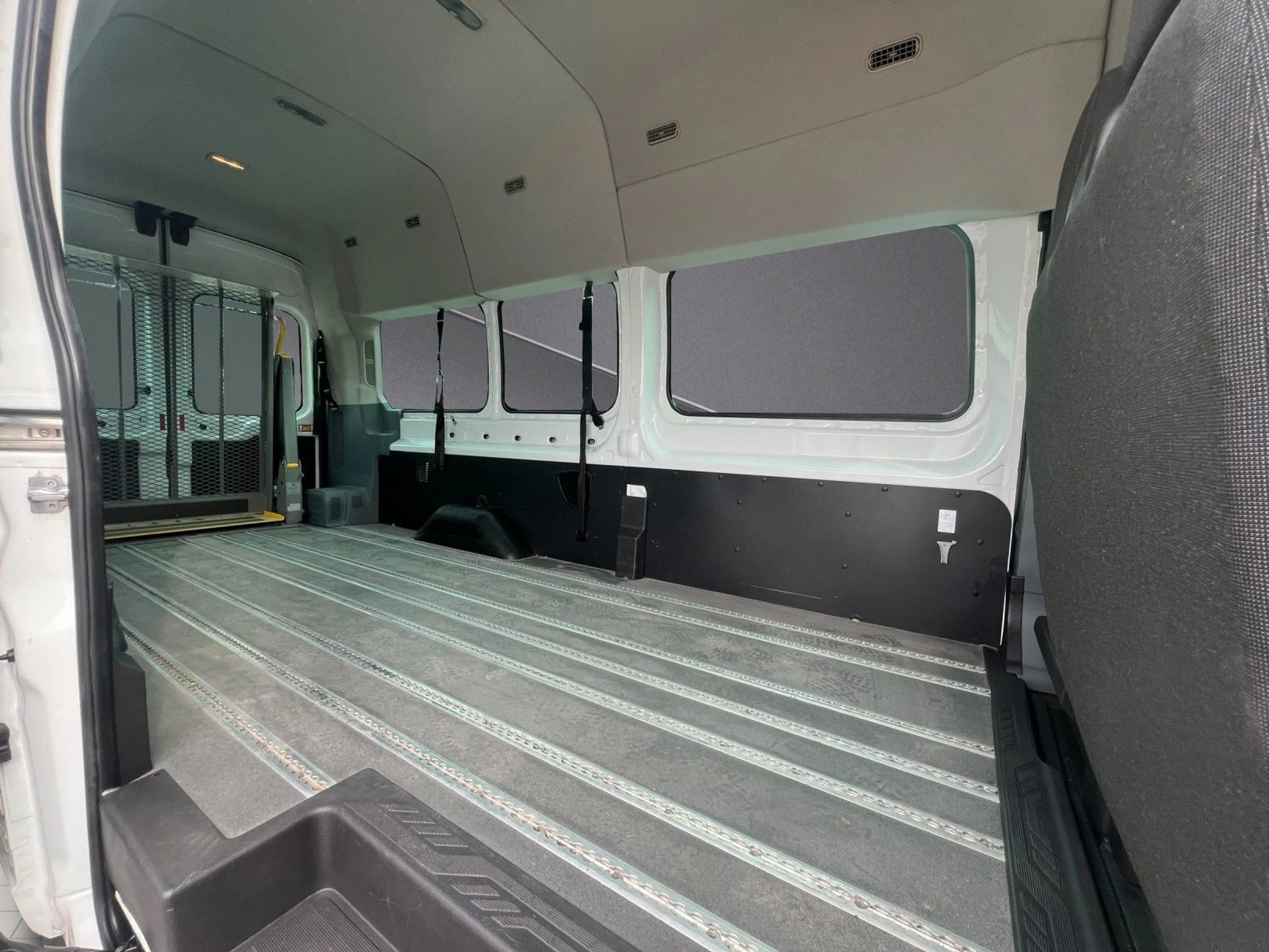 Ford Transit Kombi 350*Rollstuhl-Lift*8-Sitze *KLIMA* — photo 12