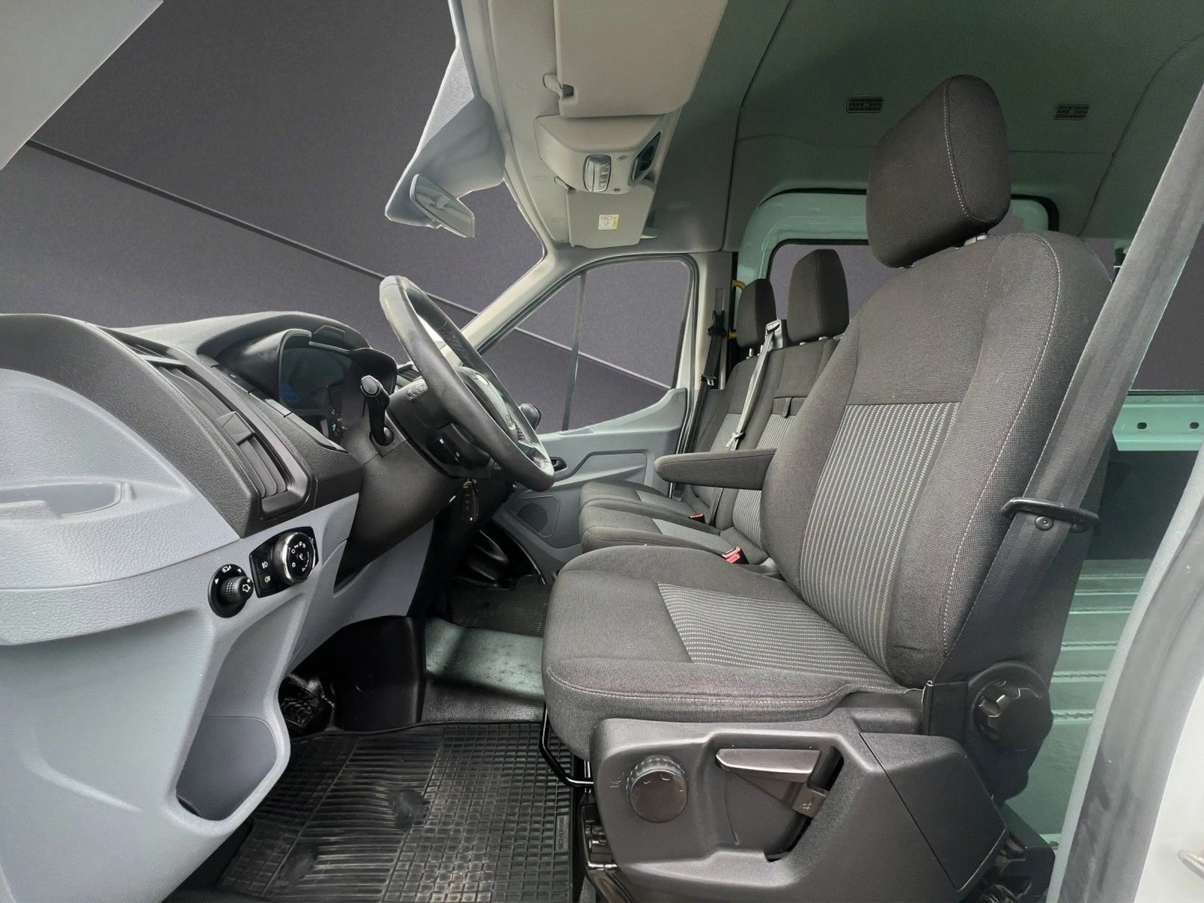 Ford Transit Kombi 350*Rollstuhl-Lift*8-Sitze *KLIMA* — photo 10