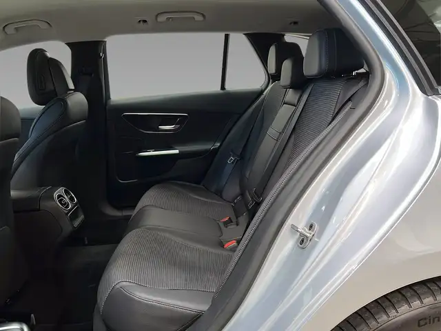 Mercedes-Benz C-Class view 10