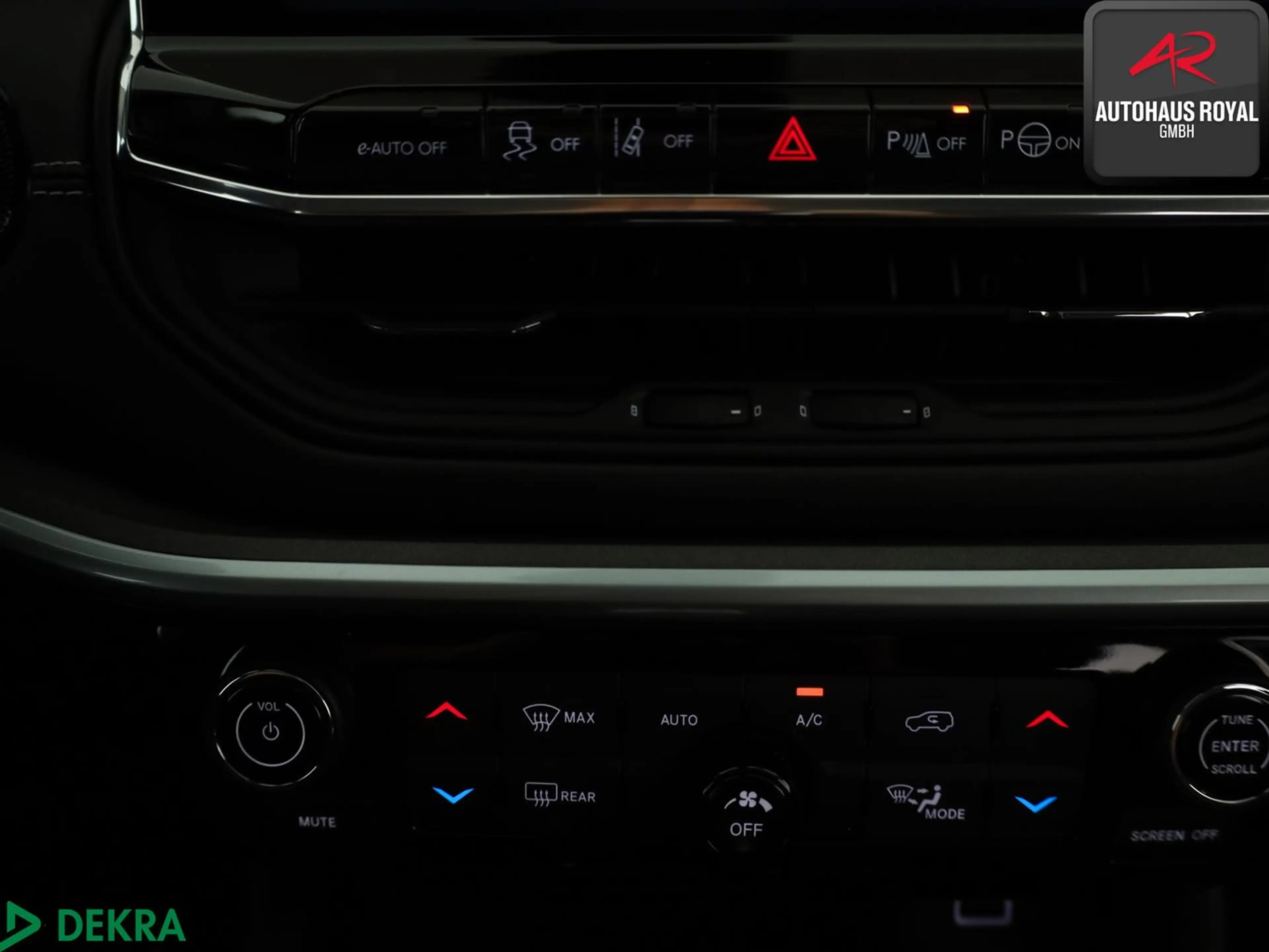 Jeep Compass 1.5 GSE e-Hybrid ALTITUDE 360GRAD,ACC,SH — photo 20