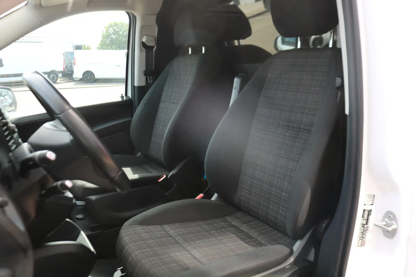 Mercedes-Benz Vito 114 CDI Airco Achterklep Inrichting Blanc - 2