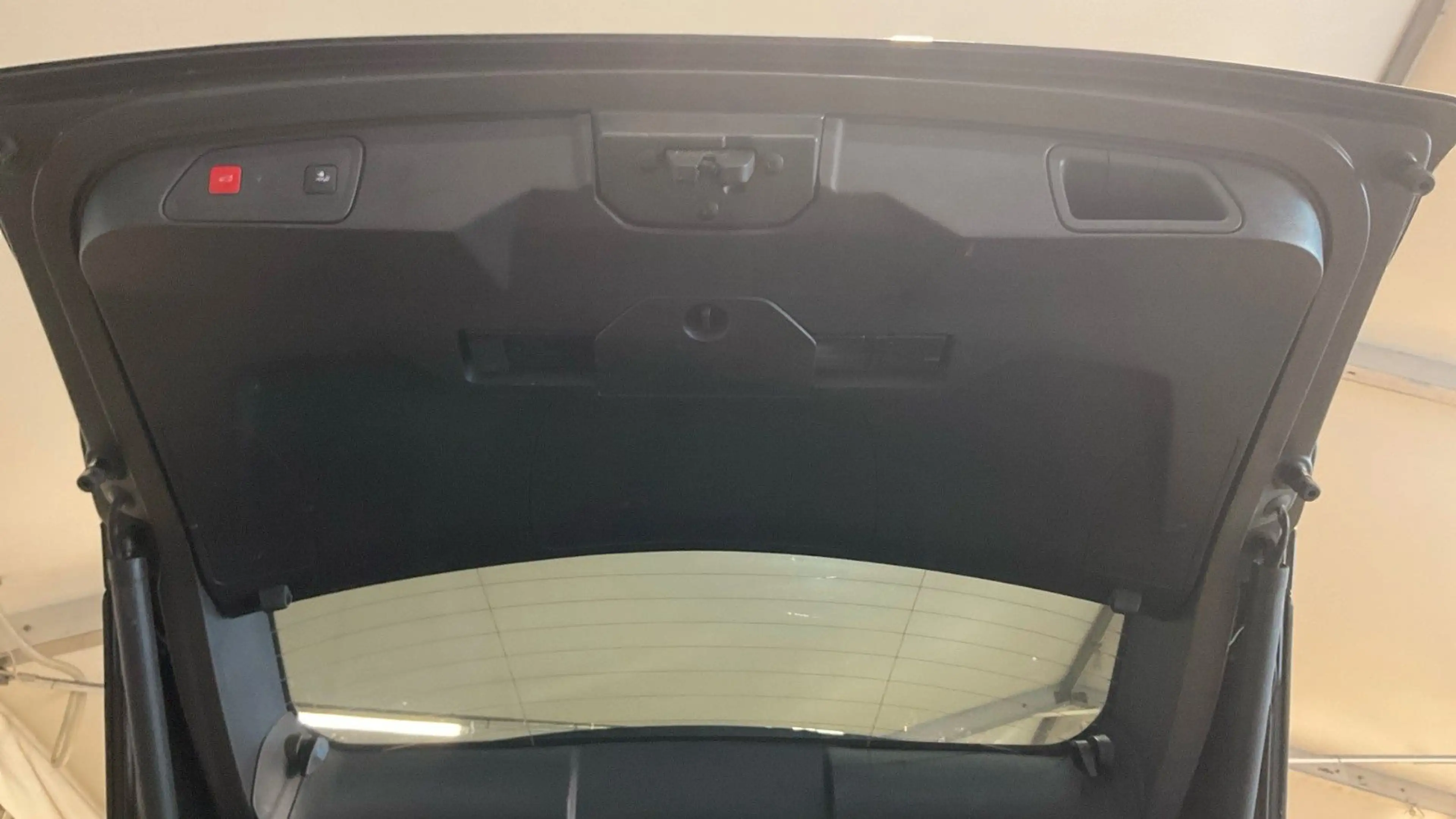 Peugeot 3008 130 Allure Pack Automatik PureTech — photo 7