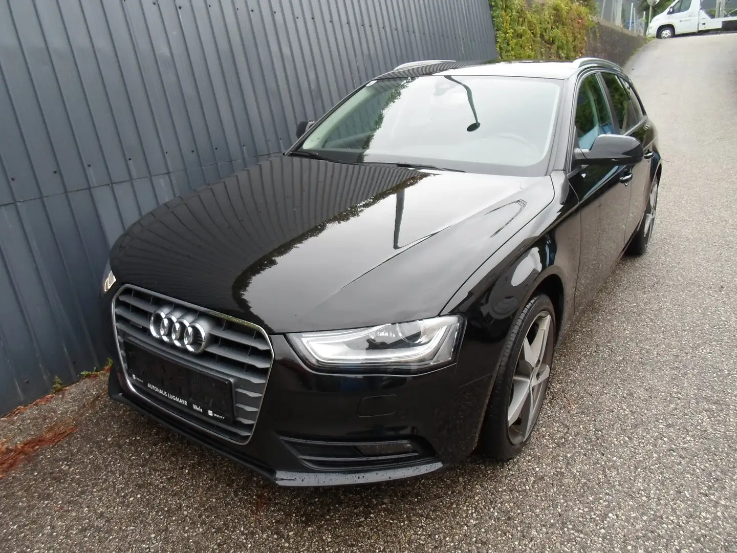 Audi A4 2.0 TDI quattro Schwarz - 1