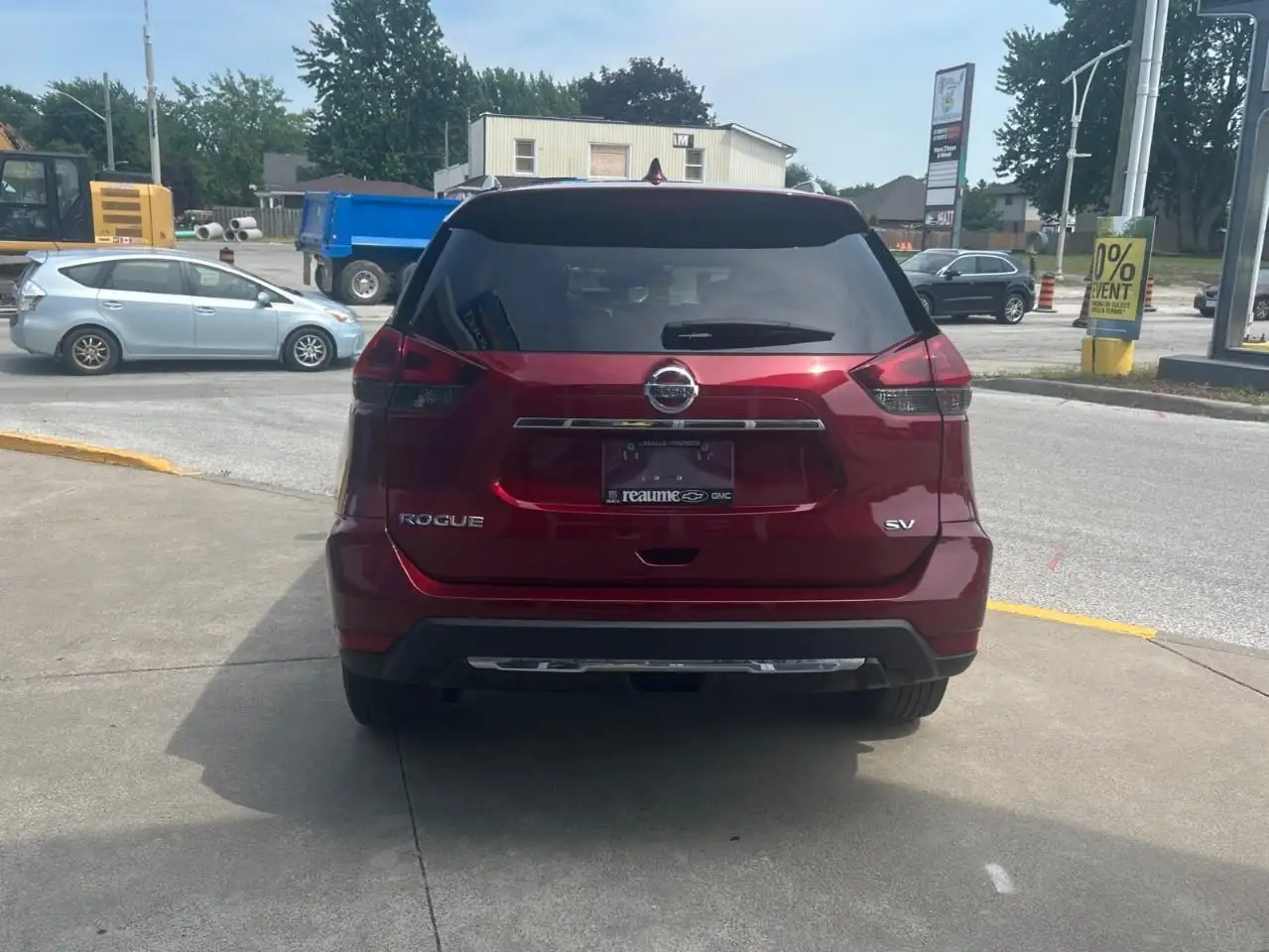 Nissan Rogue снимка Nissan Rogue